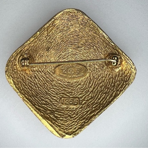 Vintage broochCHANEL® 2 Pictorial 9 MADE IN FRANCE 1266, collection 29. - Picture 5 of 5